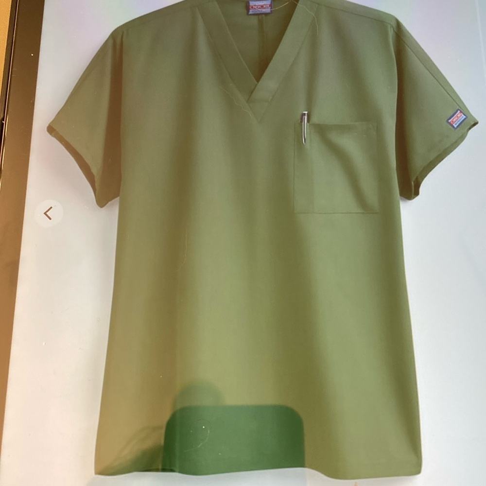Cherokee Men’s Professionals Scrubs

Color- Olive